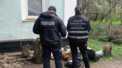 При спробі самотужки розібрати боєприпас тяжко травмувався житель Бахмача