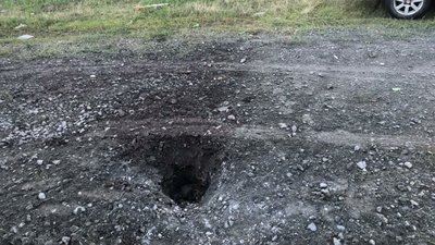 Внаслідок обстрілів Золочівської громади на Харківщині палають склади сільгосппідприємства