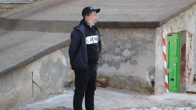 У Рівному затримали підозрюваних у шахрайстві за схемою "ваш родич у ДТП"