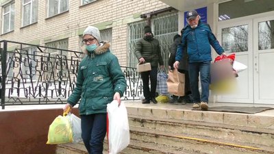 Гуманітарна допомога інтернатам в зоні ООС від херсонських школярів та іспанського волонтера Маріо