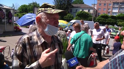 Стихійна торгівля: у Житомирі муніципальна інспекція провела рейд на Житньому ринку Стихійна торгівля: у Житомирі муніципальна інспекція провела рейд на Житньому ринку