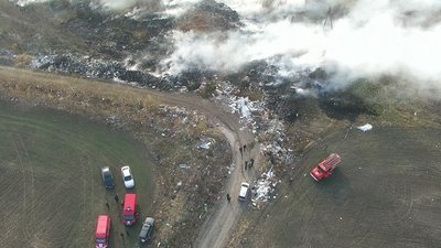 У Тлумачі на Франківщині другий день горить сміттєзвалище: що про це відомо і чого слід остерігатися У Тлумачі на Франківщині другий день горить сміттєзвалище: що про це відомо і чого слід остерігатися