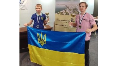 Прикарпатець переміг у чемпіонаті Європи з блискавичних шахів серед юнаків до 16 років Прикарпатець переміг у чемпіонаті Європи з блискавичних шахів серед юнаків до 16 років