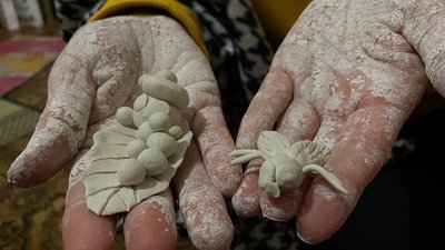 Ходять у походи та вчаться робити оригамі. У Лукавцях на Буковині працює простір дружній до дітей Ходять у походи та вчаться робити оригамі. У Лукавцях на Буковині працює простір дружній до дітей