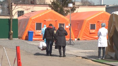 На Хмельниччині у мобільному шпиталі, розрахованому на 120 місць, лікується 10 пацієнтів з COVID-19