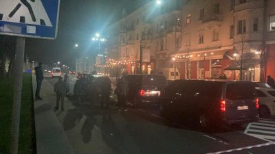 50 тисяч доларів: у центрі Чернігова затримали підозрюваного у хабарництві