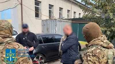 21 тисяча грн за браконьєрський лов риби. Працівника адміністрації Нацпарку на Одещині судитимуть за хабарництво 21 тисяча грн за браконьєрський лов риби. Працівника адміністрації Нацпарку на Одещині судитимуть за хабарництво