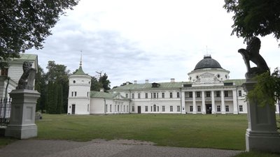 Національні заповідники «Качанівка» та «Чернігів стародавній» відреставрують