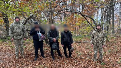 На Закарпатті затримали чоловіків з Дніпровщини, які хотіли перетнути кордон