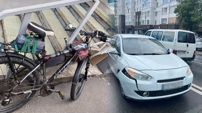 ДТП у Чернігові: за добу 12 липня сталися дві аварії, внаслідок яких травмувалися 2 жінки
