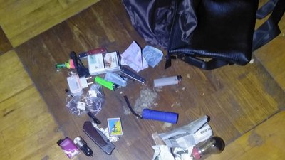 На Житомирщині у поселенки санаторію вилучили партію наркотиків На Житомирщині у поселенки санаторію вилучили партію наркотиків