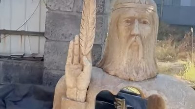 Одна з відновлених скульптур серії «Слово о полку Ігоревім»