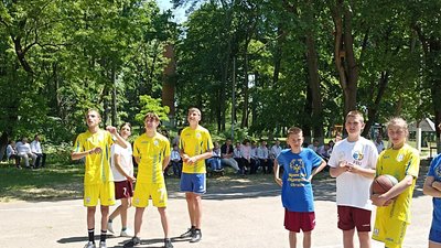 Жіноча команда однієї зі спецшкіл Житомирщини готується до міжнародних спортивних змагань Жіноча команда однієї зі спецшкіл Житомирщини готується до міжнародних спортивних змагань