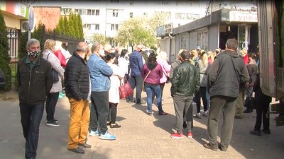 Луцькі підприємці зібралися на мирну акцію протесту Луцькі підприємці зібралися на мирну акцію протесту