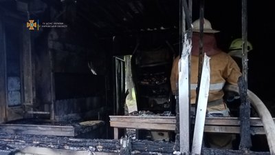 У Харкові спалахнув кіоск з шаурмою У Харкові спалахнув кіоск з шаурмою