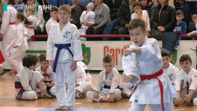 Шобу куміте, ірікумі-дзю та ірікумі-го: у Рівному змагались юні каратисти