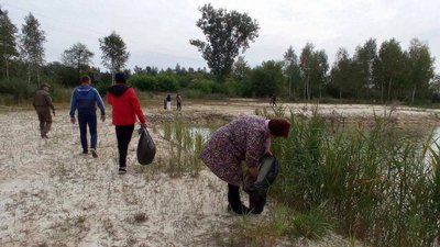 Прибрали в лісі і рекреаційних зонах: волиняни долучилися до всесвітньої акції Прибрали в лісі і рекреаційних зонах: волиняни долучилися до всесвітньої акції