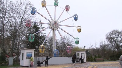У Миколаєві після вимушеної перерви відкрили дитяче містечко "Казка"
