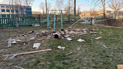Вибухи у Чернігові: пошкоджені приватні будинки, п'ятиповерхівка та два заклади освіти
