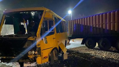 Травмувались троє пасажирів громадського транспорту: на Одещині сталася ДТП