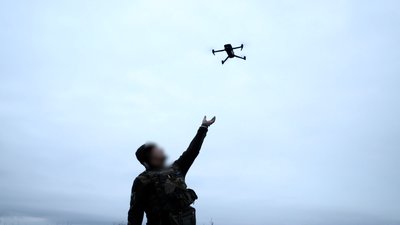 Дрон оператор розвідувального БпЛА 80-ї ОДШБр Олександр "Китаєць" Донецька область Дрон оператор розвідувального БпЛА 80-ї ОДШБр Олександр "Китаєць" Донецька область