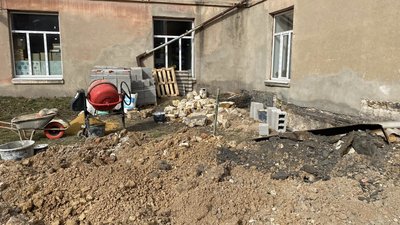 Для учнів Писарівського ліцею розпочали робити нове укриття