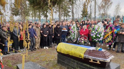 Житомирщина прощається зі своїми героями-оборонцями Житомирщина прощається зі своїми героями-оборонцями