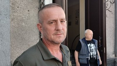 У Житомирі попрощалися з військовим Максимом Дойничком, який загинув у боях за Україну У Житомирі попрощалися з військовим Максимом Дойничком, який загинув у боях за Україну