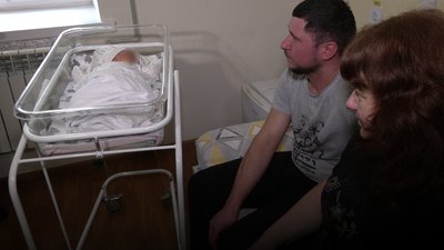 Що розповіли батьки хлопчика, який народився вагою п'ять кілограмів у Рівному
