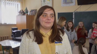 Хто програв – донатить для ЗСУ: граючи, одинадцятирічна тернополянка збирає гроші для бійців Хто програв – донатить для ЗСУ: граючи, одинадцятирічна тернополянка збирає гроші для бійців
