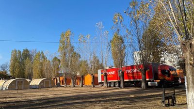 У мобільному госпіталі на Херсонщині працюватимуть чотири бригади лікарів У мобільному госпіталі на Херсонщині працюватимуть чотири бригади лікарів