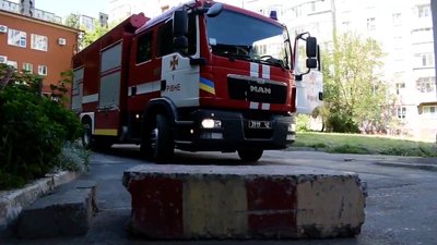 У Рівному пожежники не можуть доїхати на виклик через автівки та самовільно встановлені перешкоди У Рівному пожежники не можуть доїхати на виклик через автівки та самовільно встановлені перешкоди