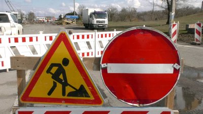 На Херсонщині реконструюють міст через Північно-Кримський канал На Херсонщині реконструюють міст через Північно-Кримський канал