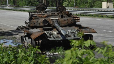 Трофеї війни: чи справді можна здати на брухт розбитий російський танк