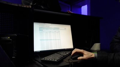 У Тернополі поліцейські три місяці стежили за організаторами грального бізнесу У Тернополі поліцейські три місяці стежили за організаторами грального бізнесу