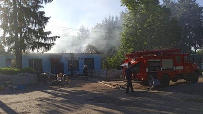 На Житомирщині горів магазин продовольчих та побутових товарів На Житомирщині горів магазин продовольчих та побутових товарів