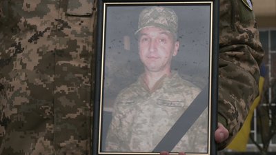 Прощання з військовим Сергійєм Радчуком, Рівне, 8 квітня