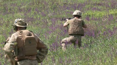 Бійці харківського батальйону ЗСУ показали своє тренування Бійці харківського батальйону ЗСУ показали своє тренування