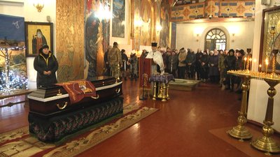 Із загиблими на Донеччині десантниками Олександром Афанасієвим та Сергієм Галасем попрощалися в Житомирі Із загиблими на Донеччині десантниками Олександром Афанасієвим та Сергієм Галасем попрощалися в Житомирі