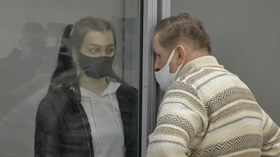 Вероніка Моторіна і її адвокат Андрій Євдокименко Вероніка Моторіна і її адвокат Андрій Євдокименко