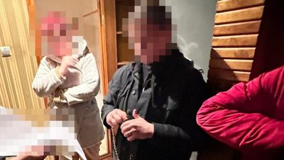Махінації з персональними даними клієнтів. У Дніпрі підозрюють двох працівниць держбанку