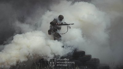 Сили оборони уразили навчальний центр БпЛА РФ у Луганську та три військові склади