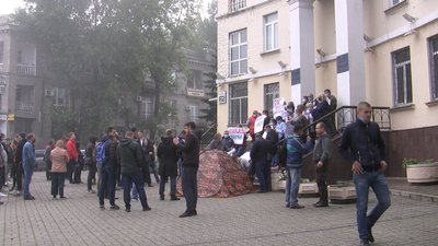 Будуть голодувати. Співробітники ДП "Таврія" розпочали безстроковий страйк Будуть голодувати. Співробітники ДП "Таврія" розпочали безстроковий страйк