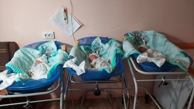 Мирон, Тимур і Дамір. У пологовому будинку Дніпра вперше за 25 років народилася трійня