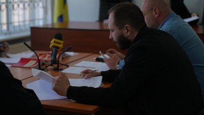 У Сумах закрили справу проти керівника Сумської єпархії УПЦ владики Євлогія У Сумах закрили справу проти керівника Сумської єпархії УПЦ владики Євлогія