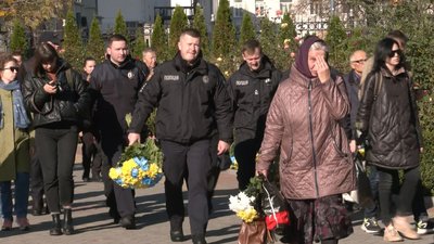 Лучани прощалися з воїном Олександром Мартинюком
