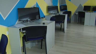 У школі на Полтавщині почали онлайн-навчання – захворіли працівники У школі на Полтавщині почали онлайн-навчання – захворіли працівники