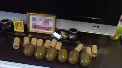 В одній з квартир багатоповерхівки Житомира виявили гранати РГД-5 та вибухові пакети