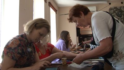 НА ВИХІДНІ! По тисячі продуктових наборів – за день: черкаські волонтери допомагають переселенцям НА ВИХІДНІ! По тисячі продуктових наборів – за день: черкаські волонтери допомагають переселенцям