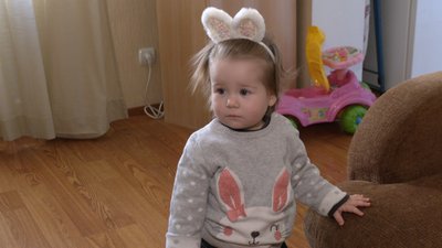 Її назвали "Мадонна з київського метро": як живе жінка на Львівщині Її назвали "Мадонна з київського метро": як живе жінка на Львівщині